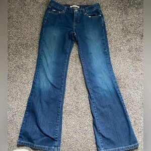 Tommy Hilfiger Low Rise Flare Dark Wash size 2 Inseam R